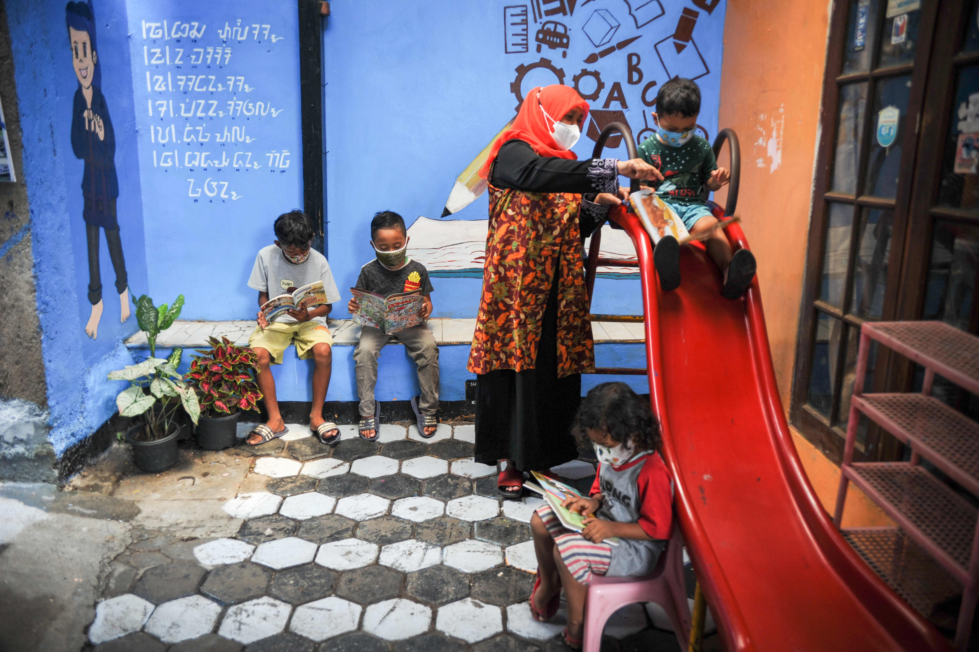 Meningkatkan Minat Baca Anak di Kampung Wisata Literasi