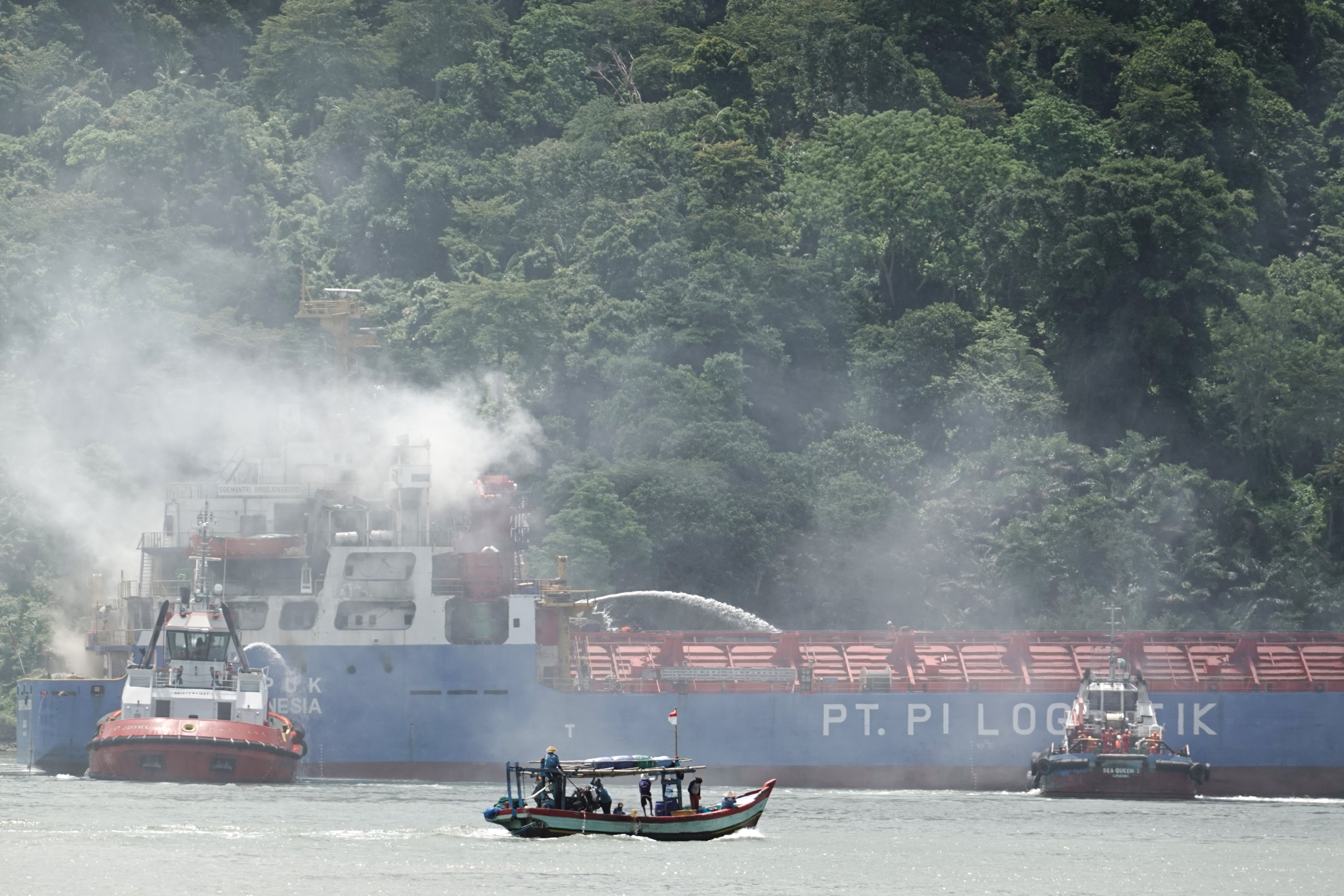 Kebakaran Kapal Kargo di Cilacap