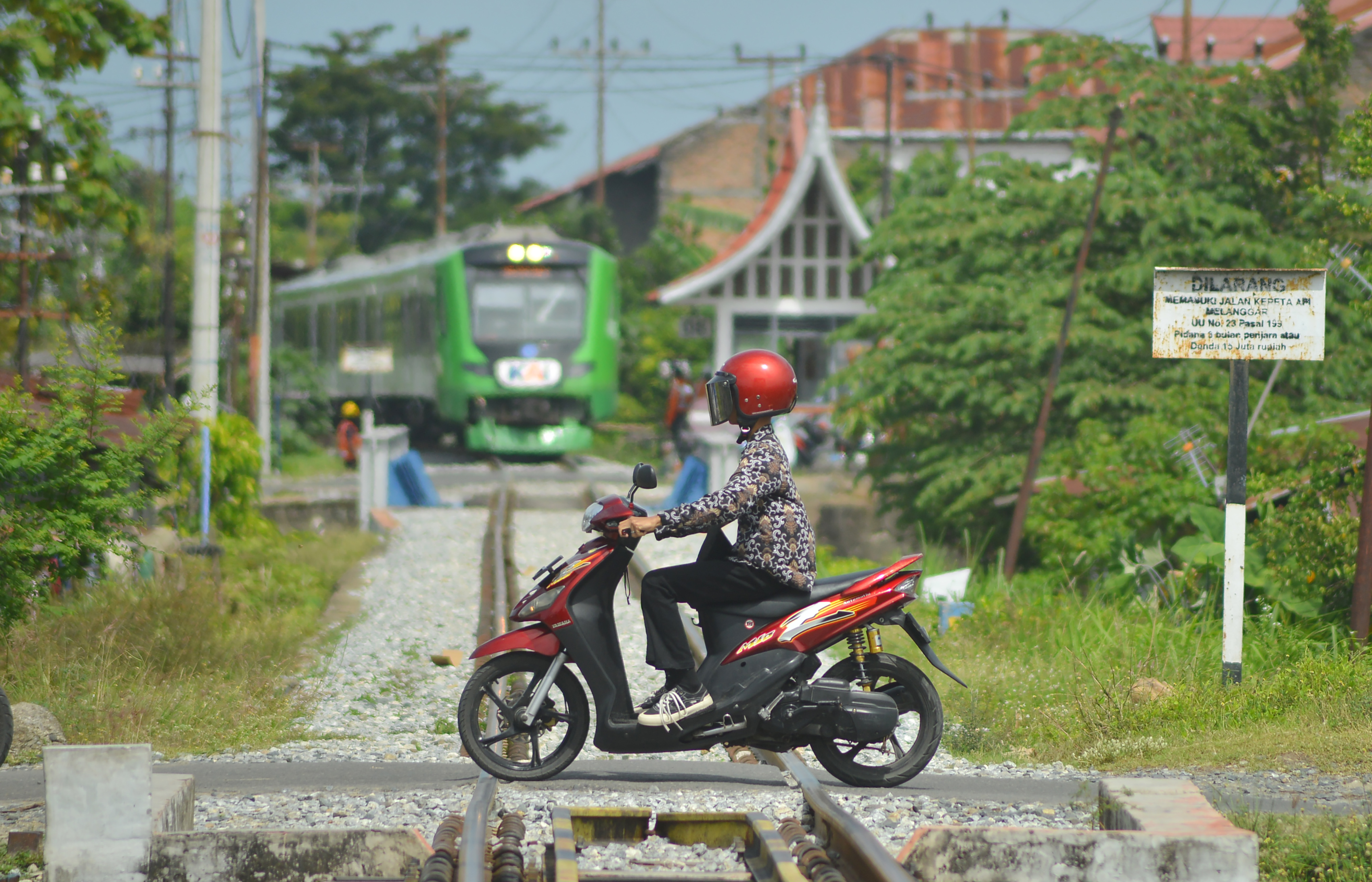 Penanganan Keselamatan Perlintasan Sebidang KA