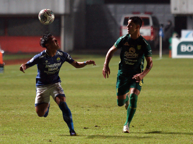 Persebaya Hantam Persib Dengan Skor 3-0