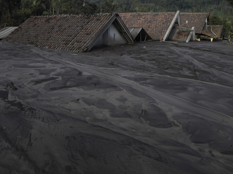Dusun Kamar Kajang Tertimbun Material Gunung Semeru