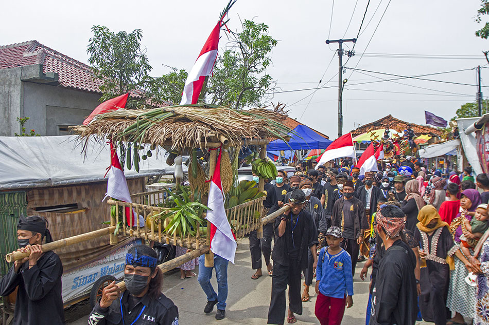 Tradisi Ngarumat Jagad