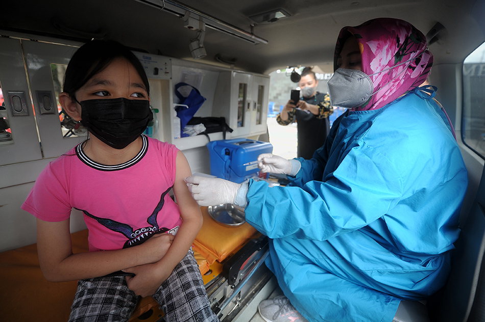 Vaksinasi Covid-19  Jemput Bola di Jambi 