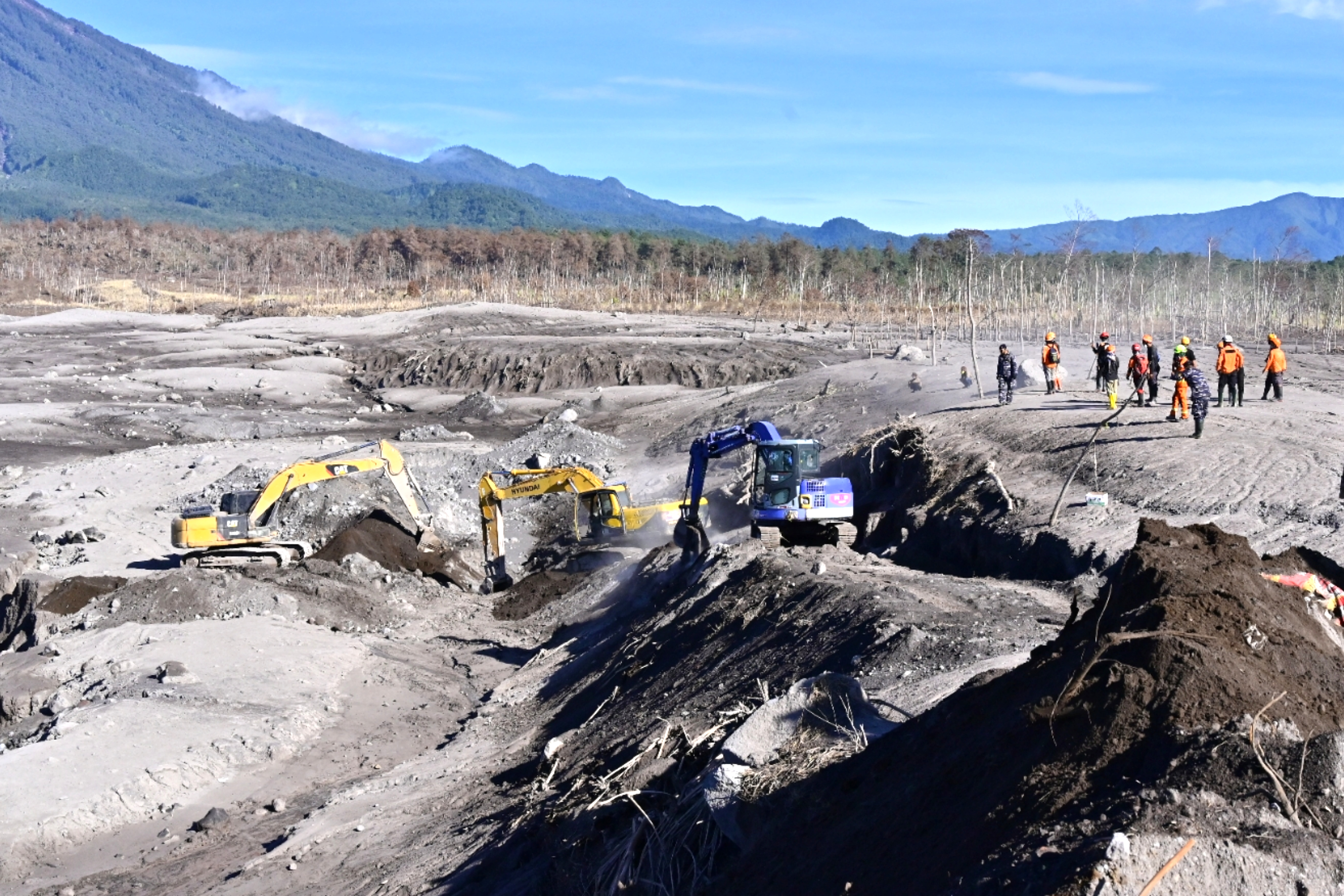 Pencarian Korban Hilang Gunung Semeru