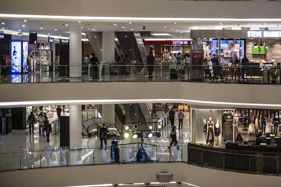 Jam Operasional Pusat Perbelanjaan