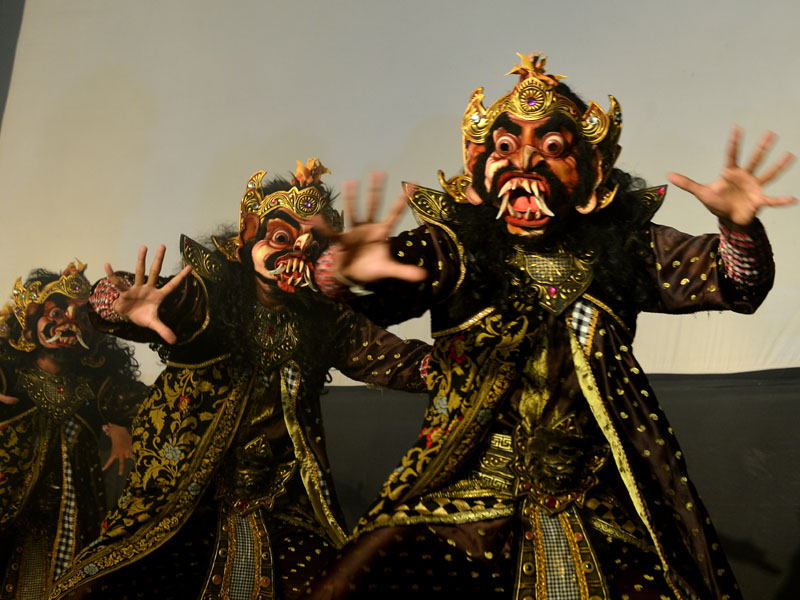 Pementasan Kesenian Kontemporer Denpasar Festival