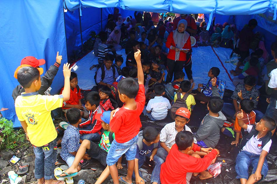Pembelajaran Tatap Muka Anak Terdampak Letusan Gunung Semeru 