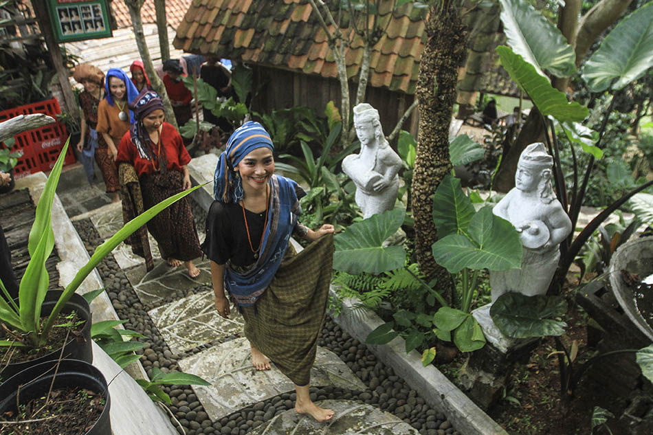  Peragaan Wastra Nusantara 