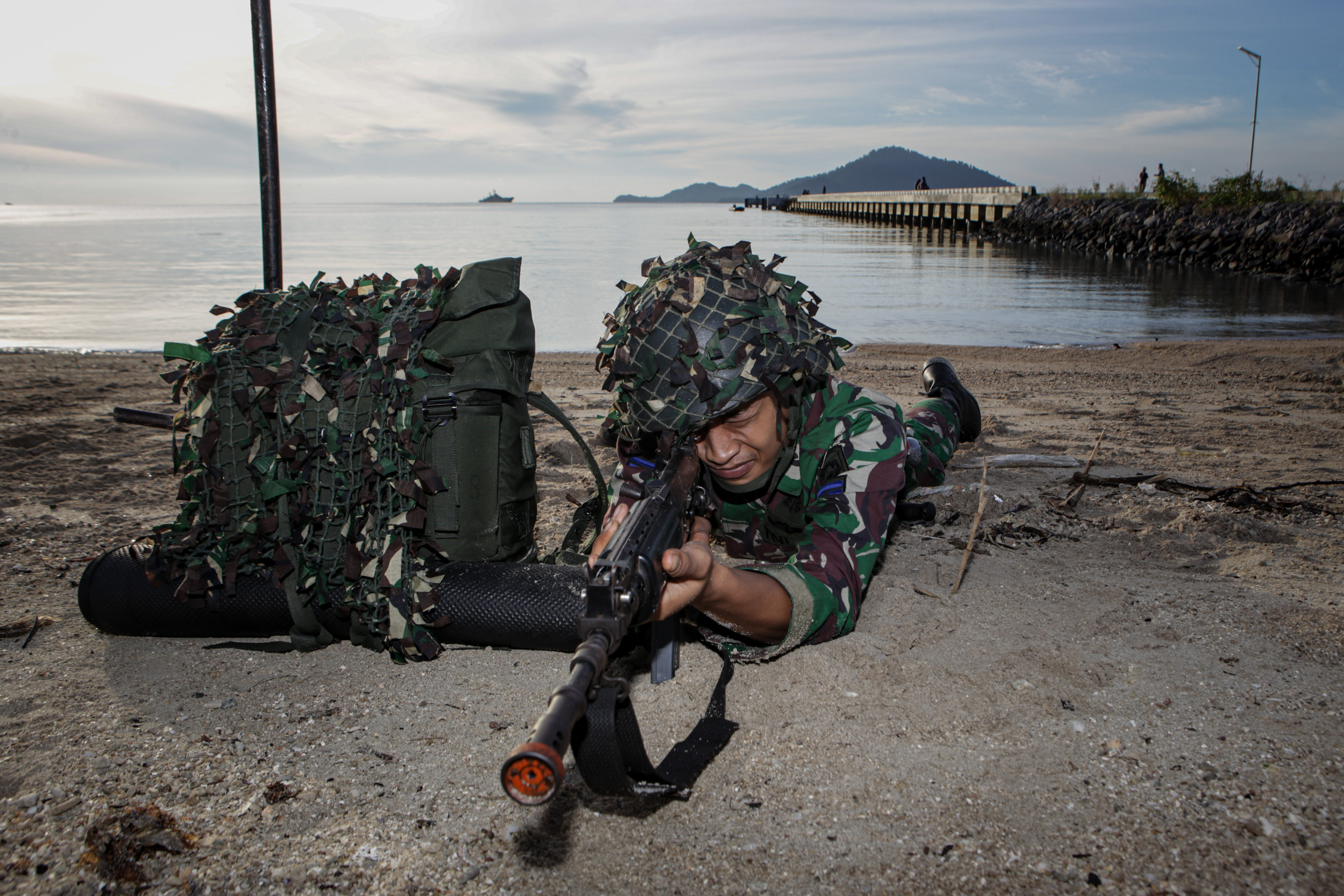 Latihan Operasi Pendaratan Administrasi 