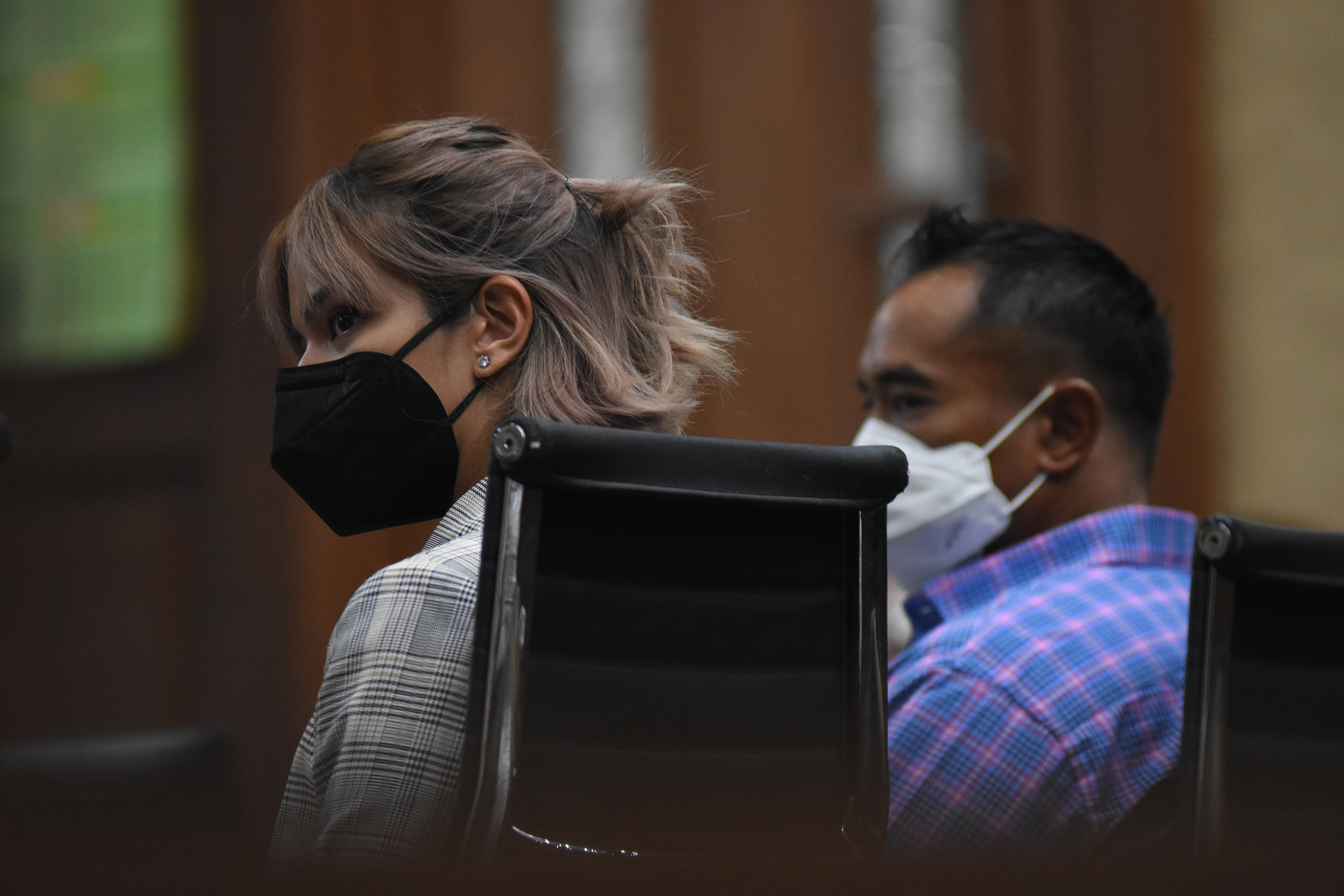 Nia Ramadhani dan Ardi Bakrie Dituntut 12 Bulan Rehabilitasi