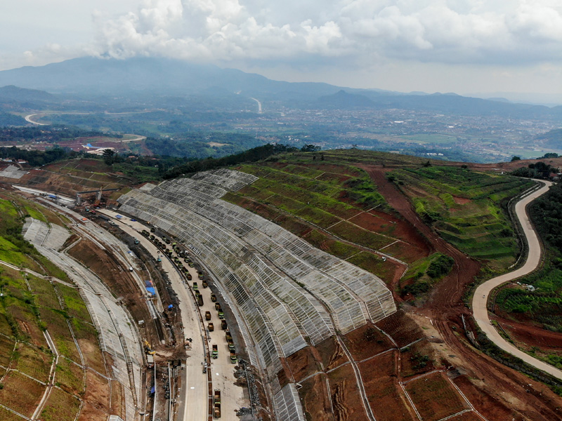 Tol Cisumdawu Batal Beroprasi Pada Akhir Tahun