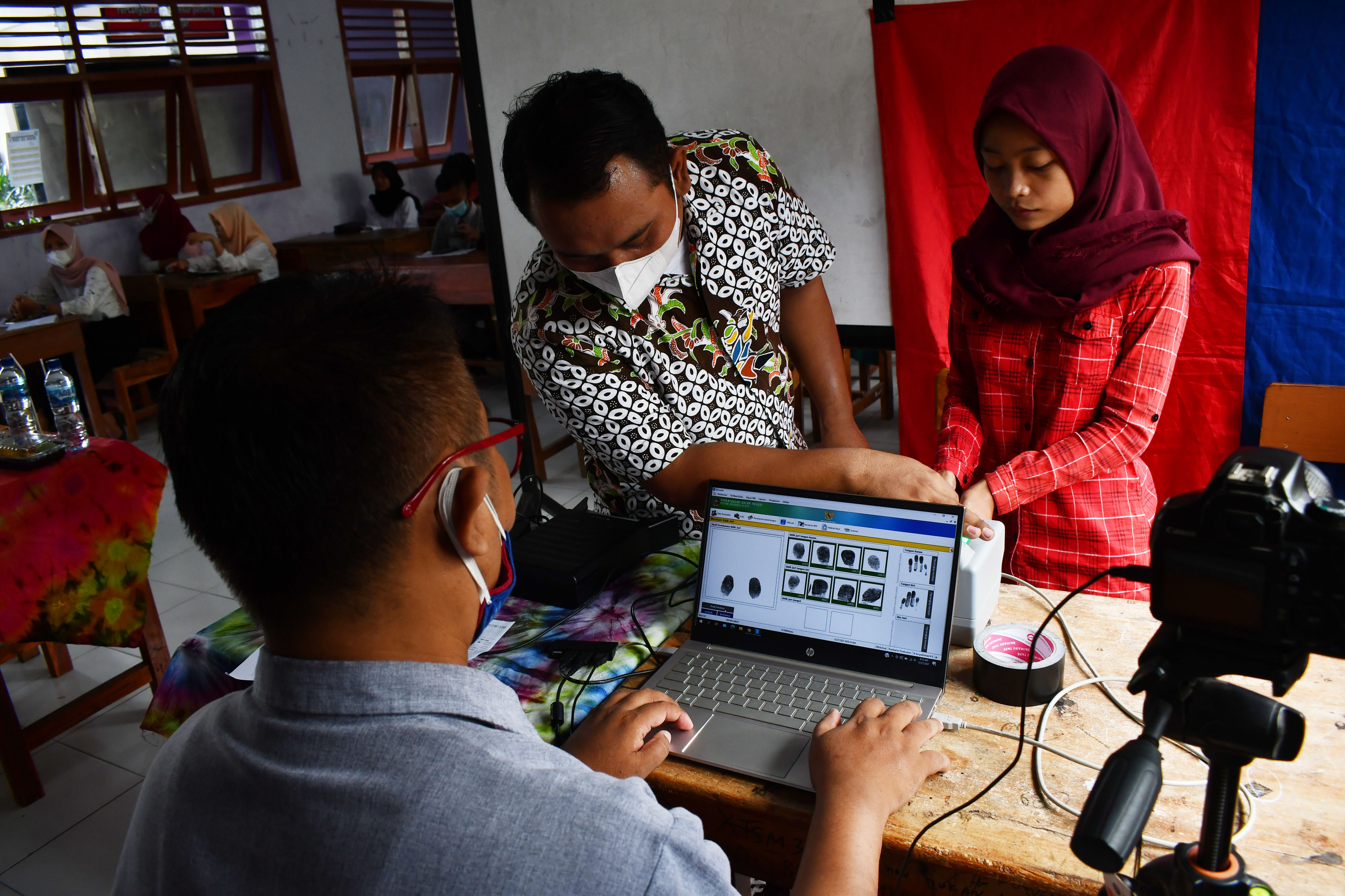 Perekaman KTP Elektronik untuk Pelajar di Madiun