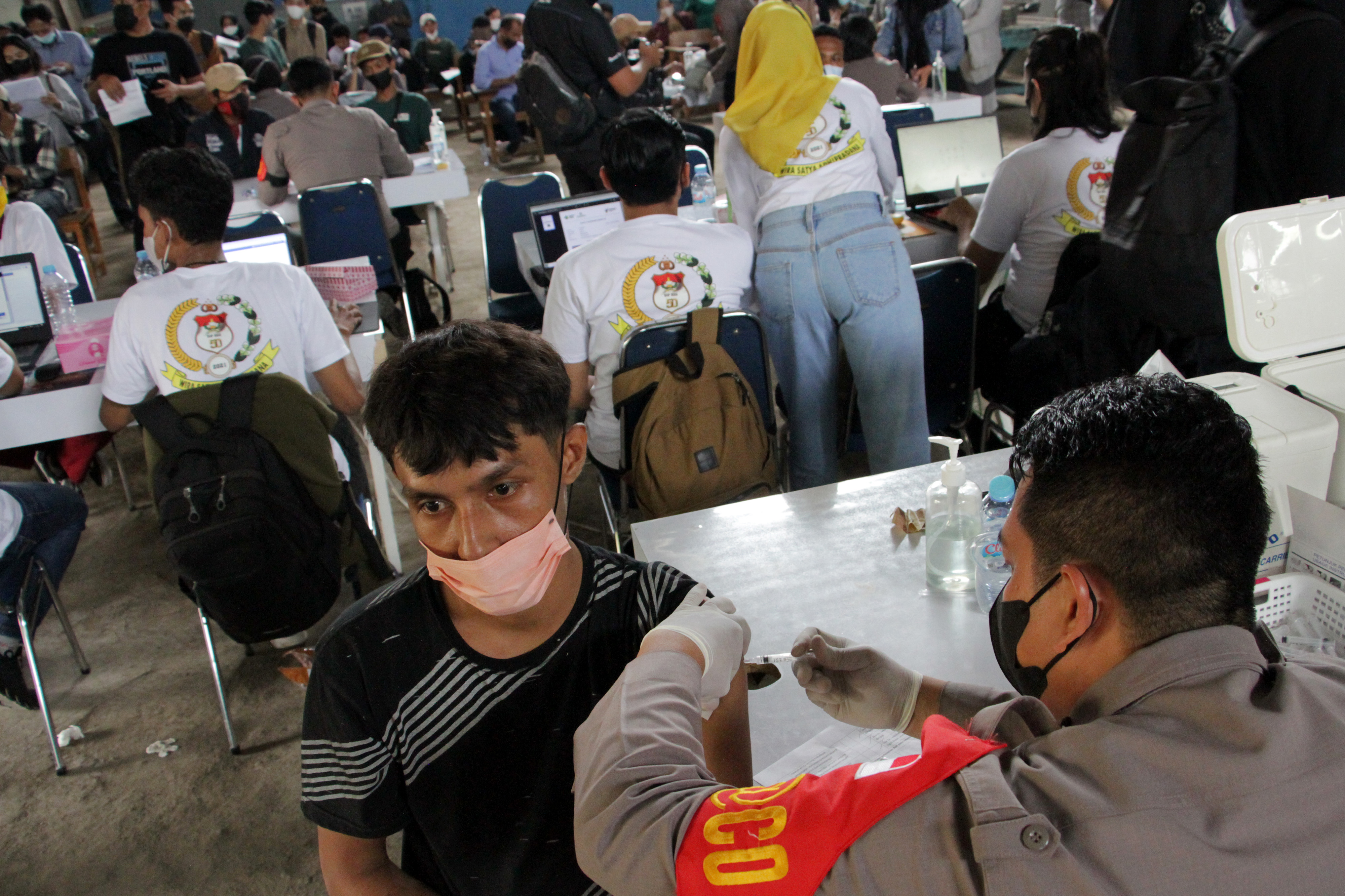 Capaian Vaksinasi Sulsel Hingga Akhir Tahun 2021