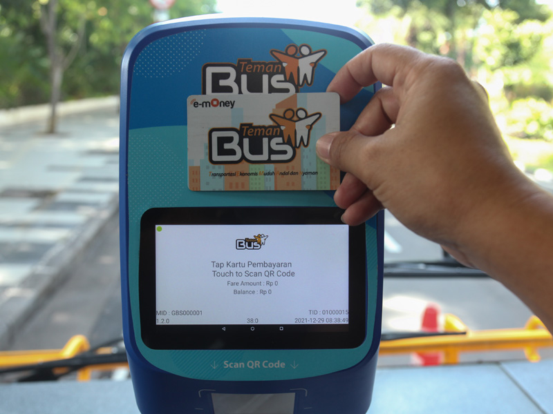 Bus Trans Semanggi Suroboyo