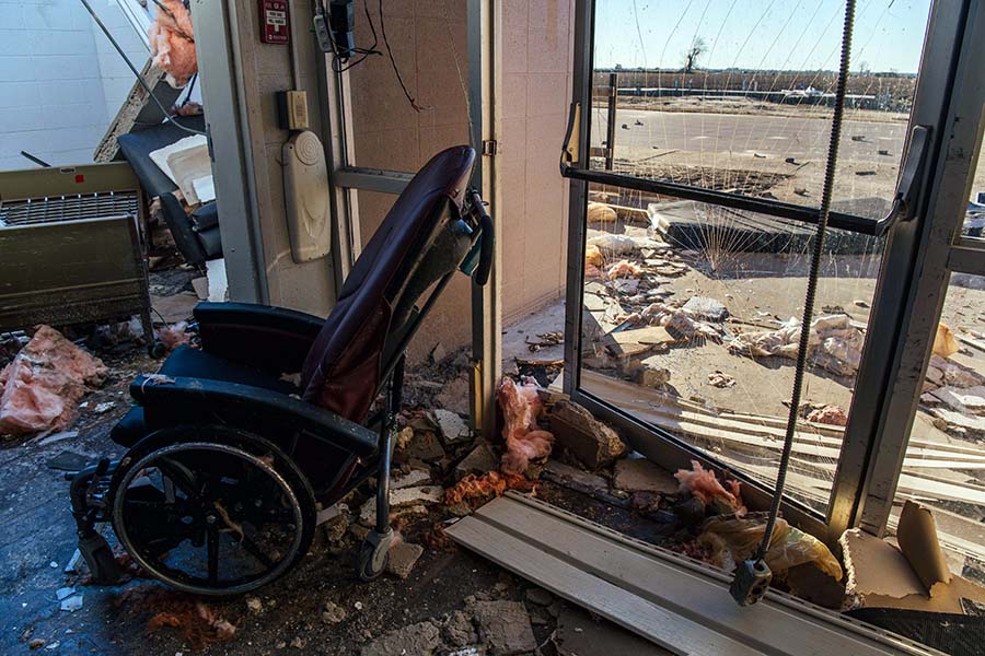 Angin Puting Beliung Merusak Panti Jompo di Arkansas 