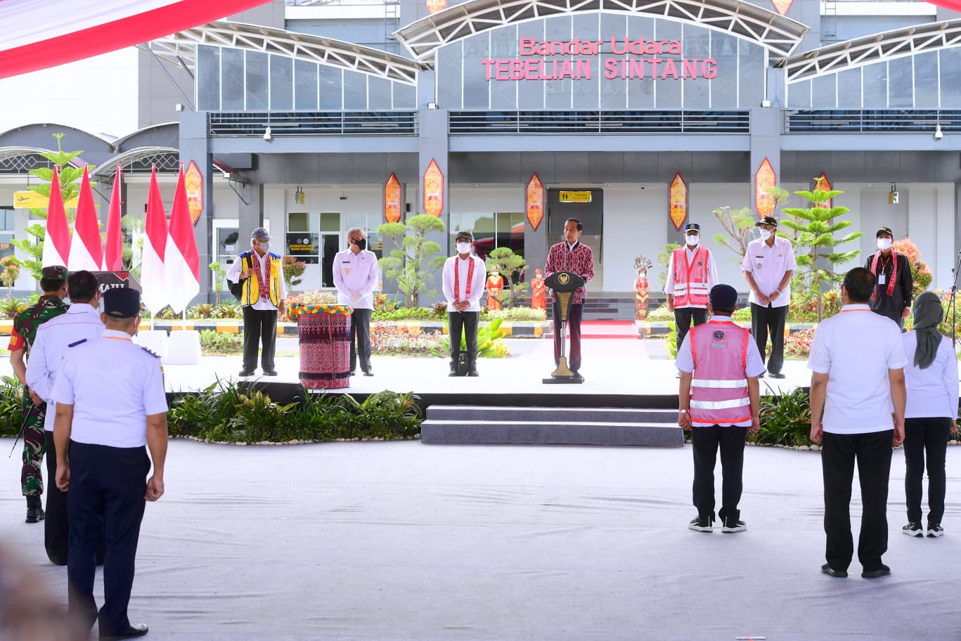 Jokowi Resmikan Bandara Tebelian Sintang Kalbar