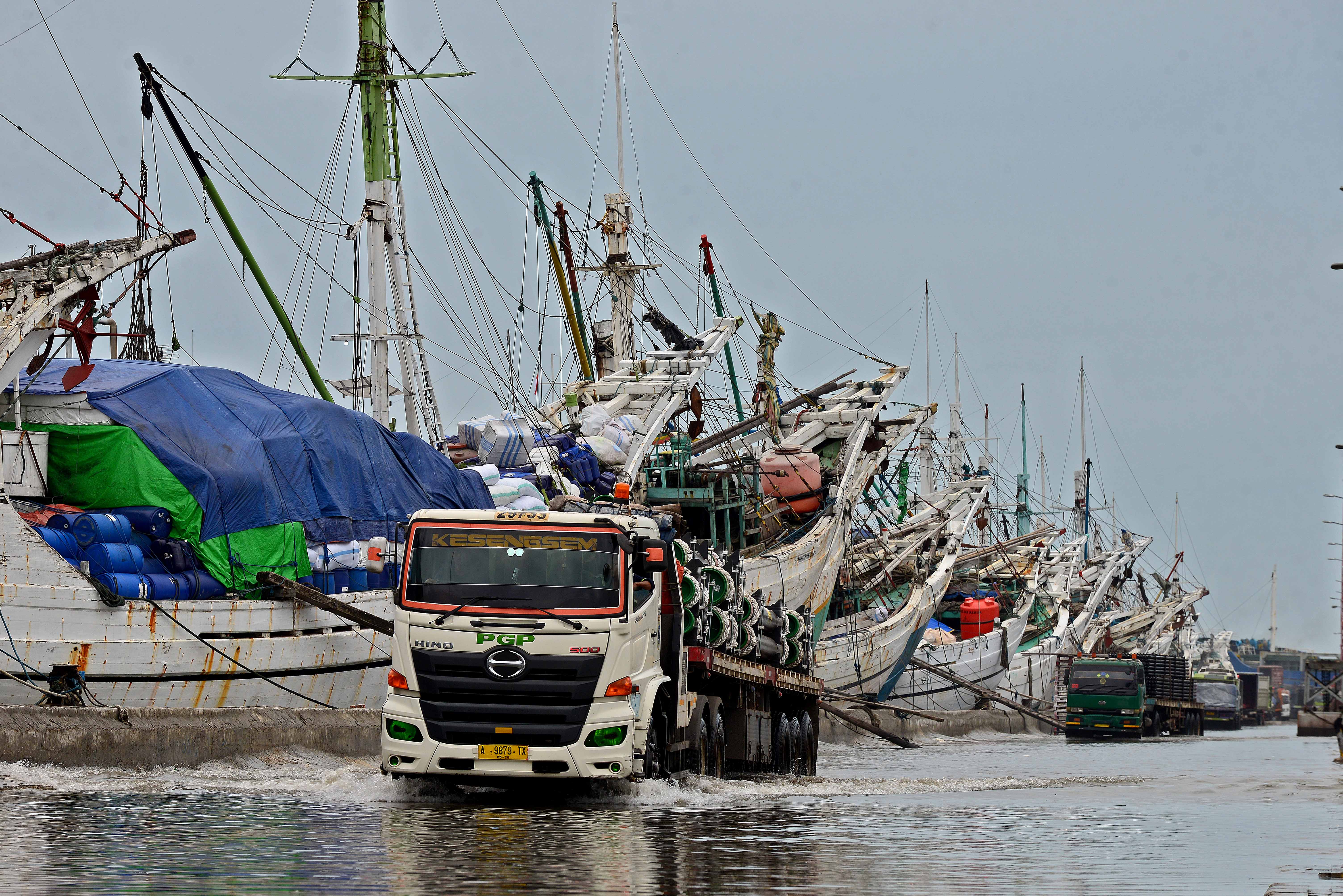 Banjir Rob di Sunda Kelapa