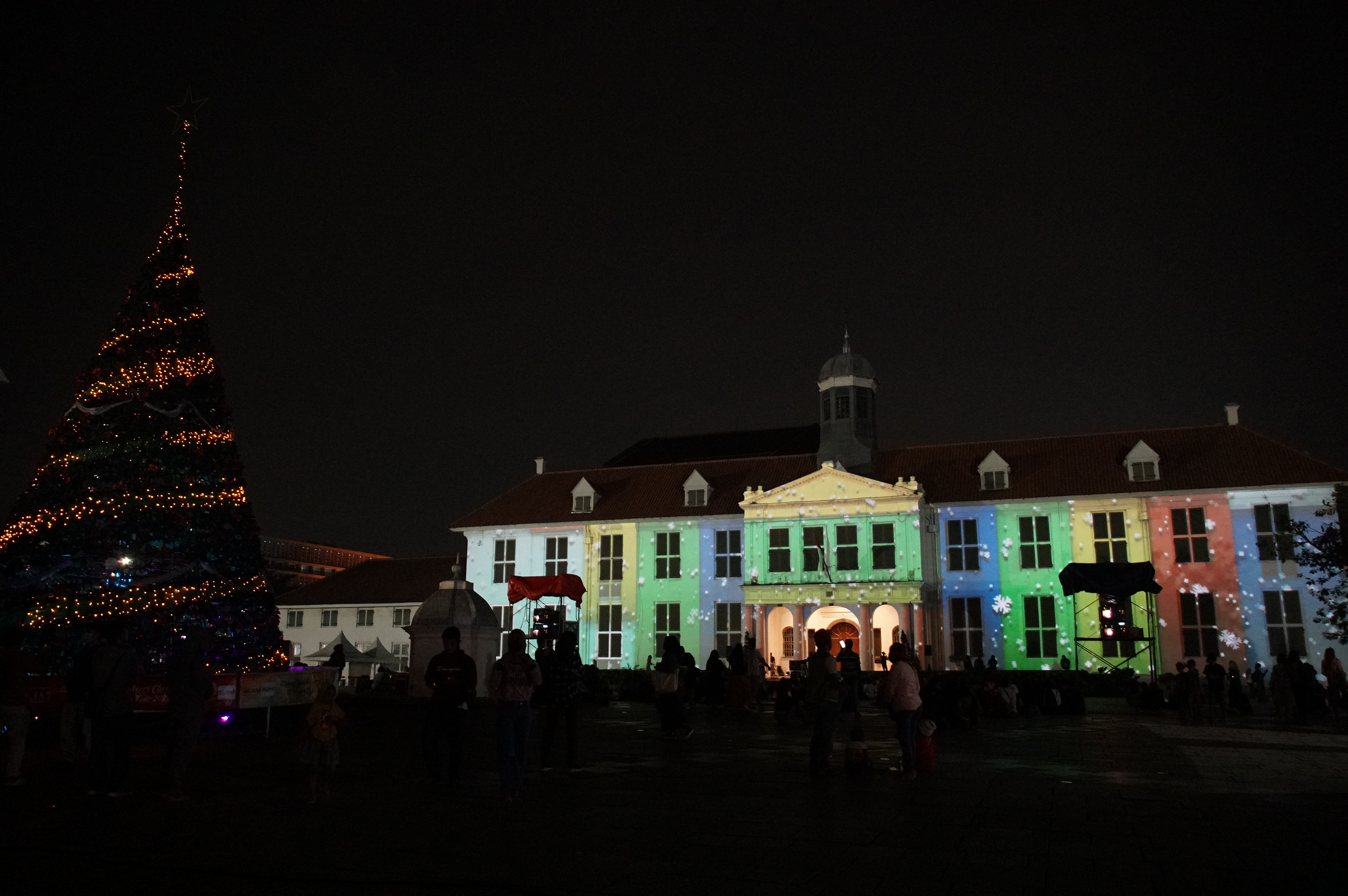 Perayaan Natal di Taman Fatahillah