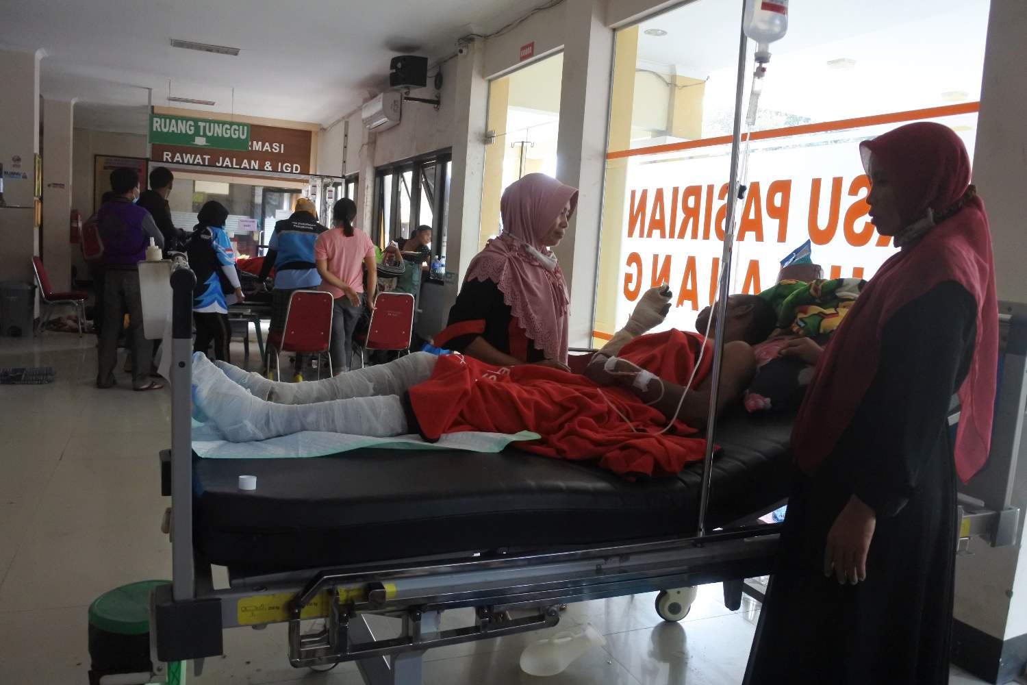 Korban Luka Bakar Letusan Gunung Semeru Dirawat di RSUD Pasirian Lumajang