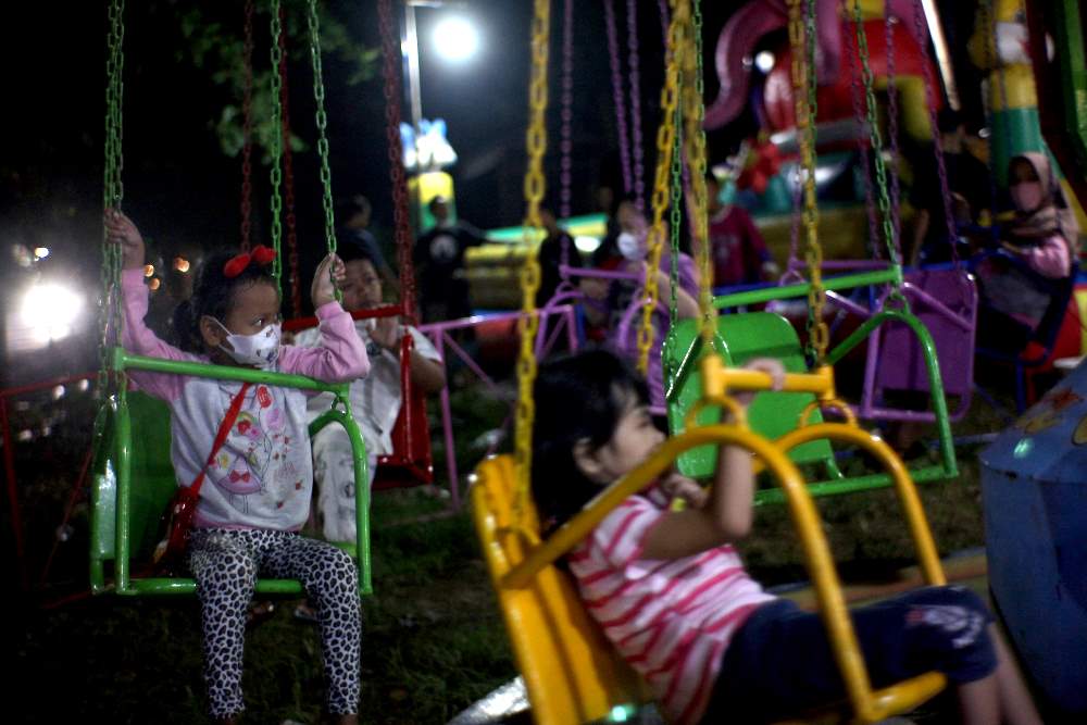 Wahana Permainan  Pasar Malam Menjadi Alternatif  Hiburan Warga