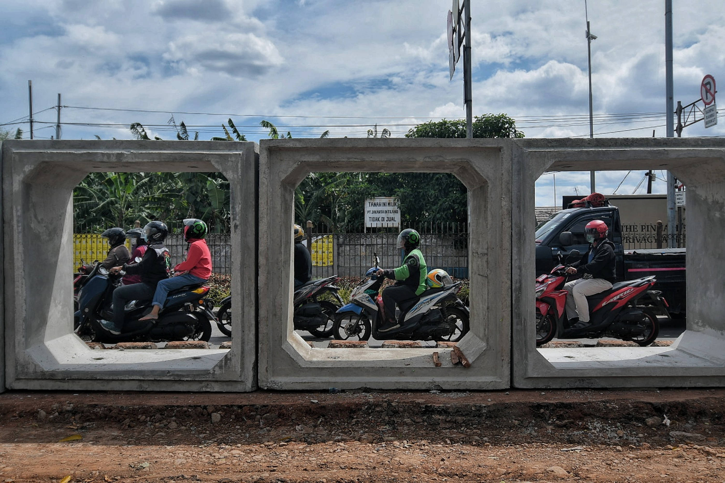 Pembangunan Saluran Air di Jalan I Gusti Ngurah Rai