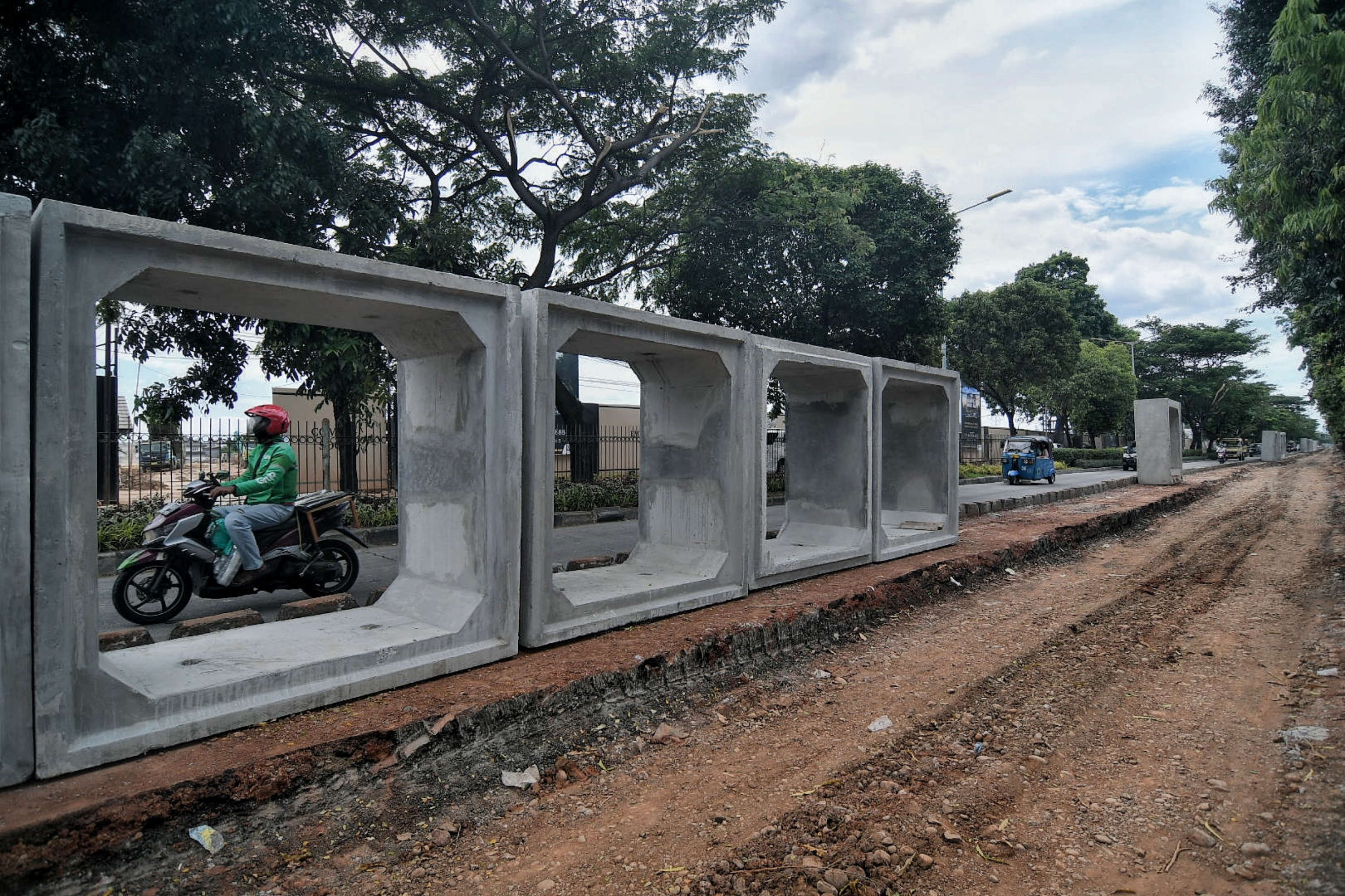 Pembangunan Saluran Air di Jalan I Gusti Ngurah Rai