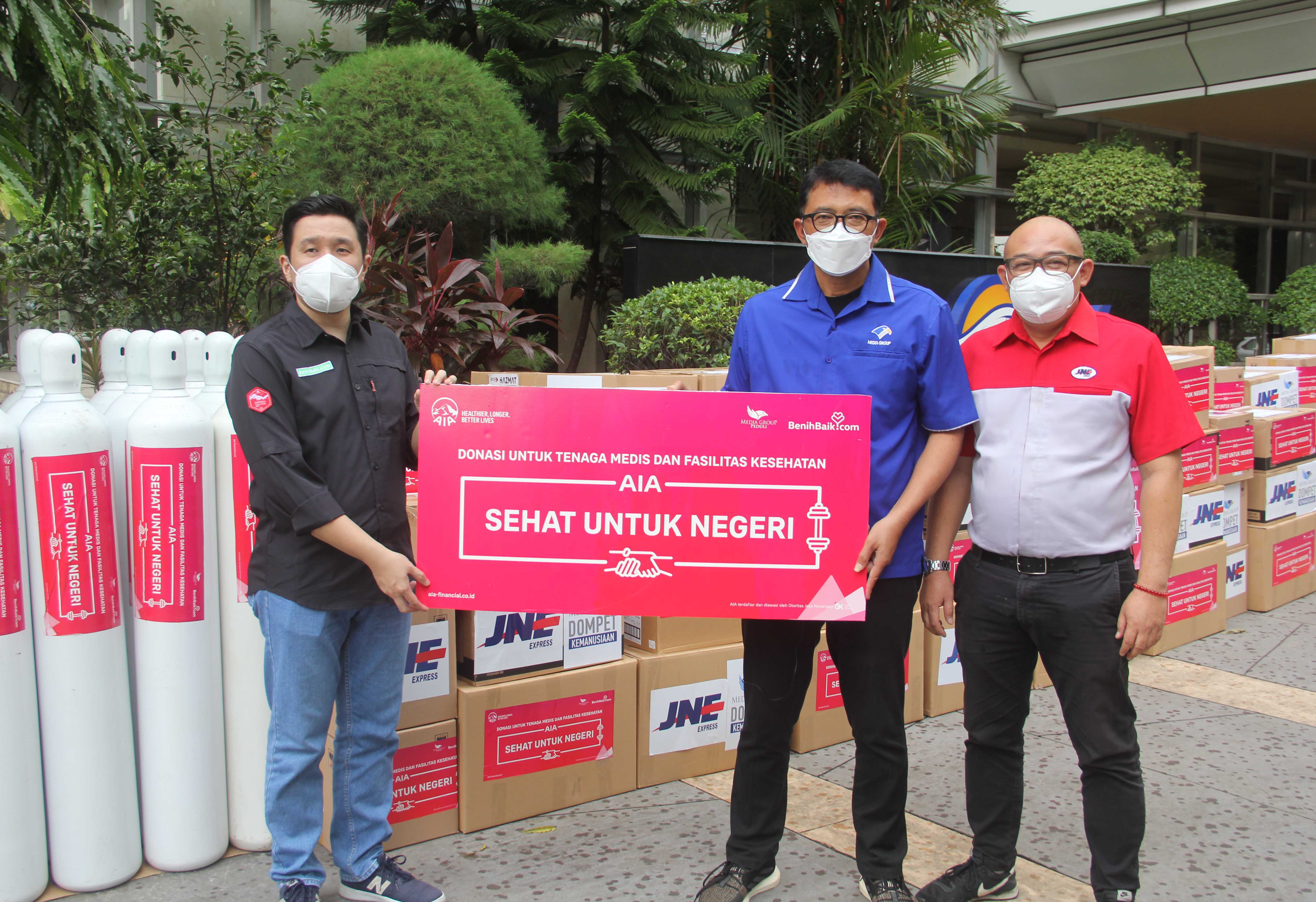Dompet Kemanusiaan Media Group Salurkan Bantuan AIA