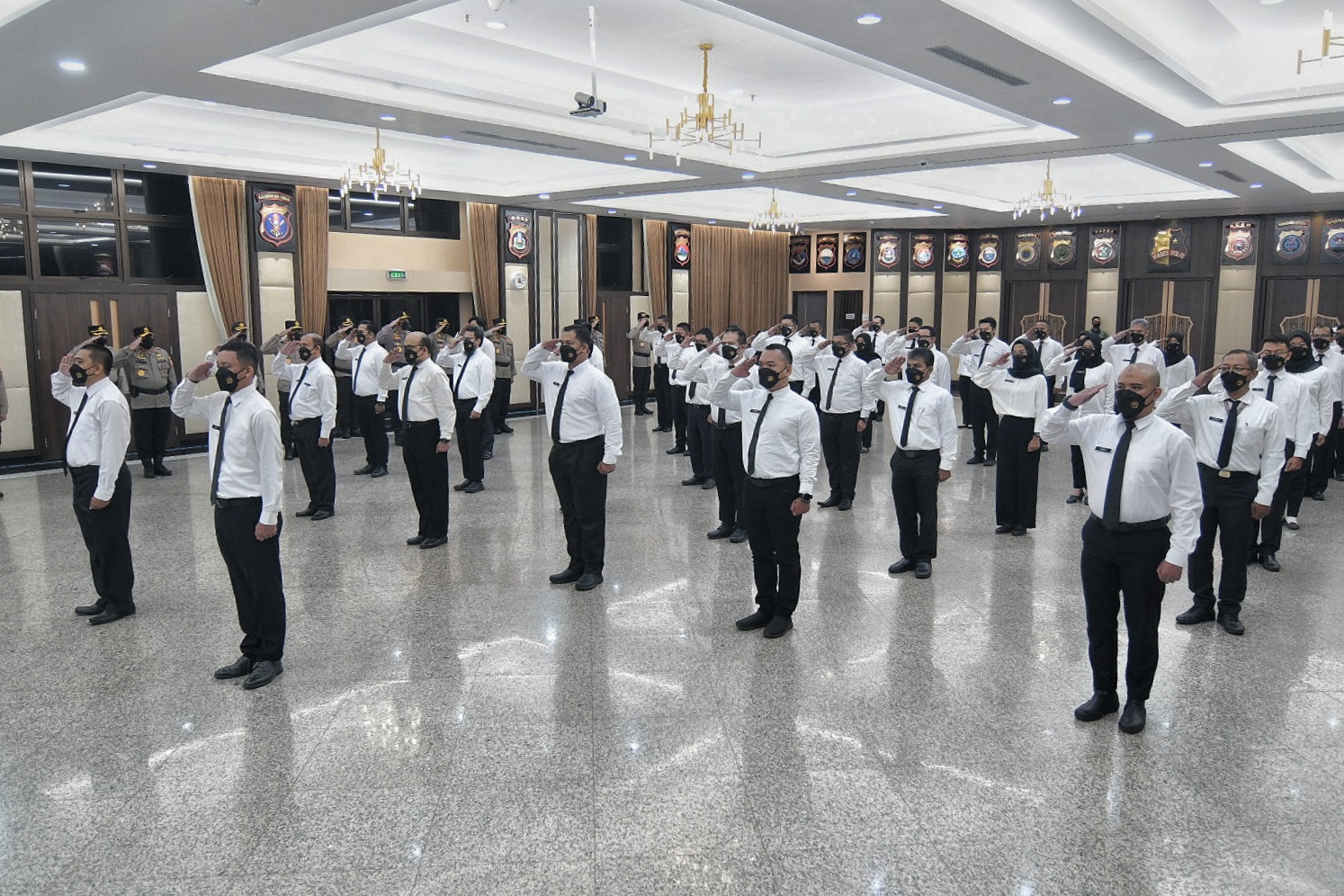 Pelantikan 44 Mantan Pegawai KPK Menjadi ASN Polri