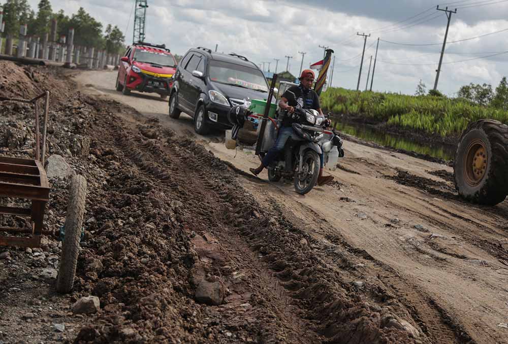 Jalan Trans-Kalimantan Rusak Pasacabanjir
