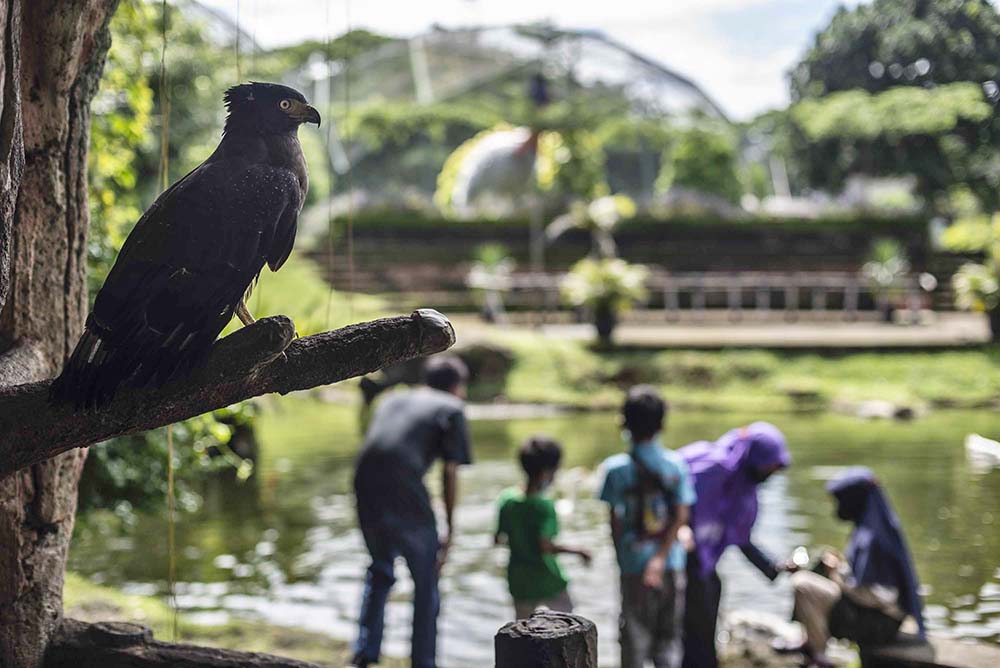  Taman Mini Indonesia Indah Ramai Pengunjung