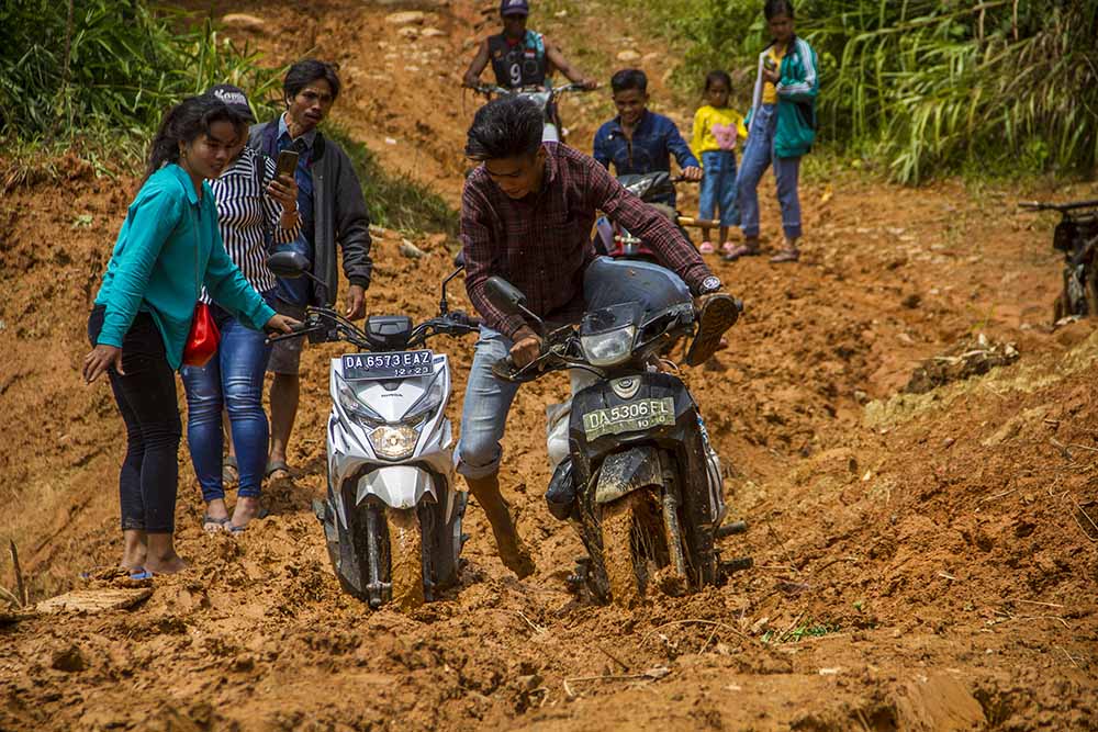 Terancam Terisolir Akibat Longsor