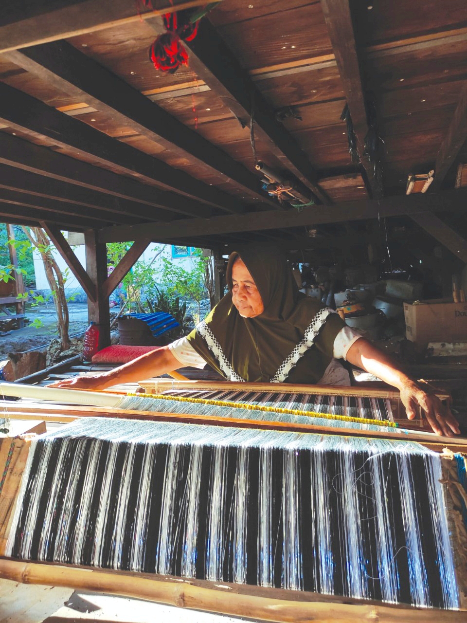 Pesona Alam dan Budaya Sulawesi Tenggara