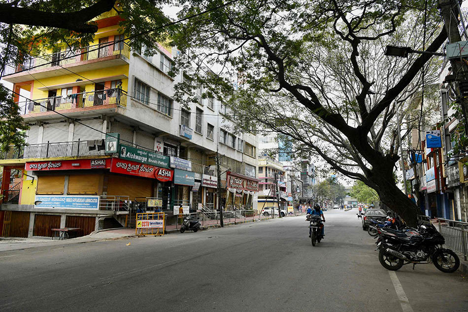 Lockdown Akhir Pekan di New Delhi