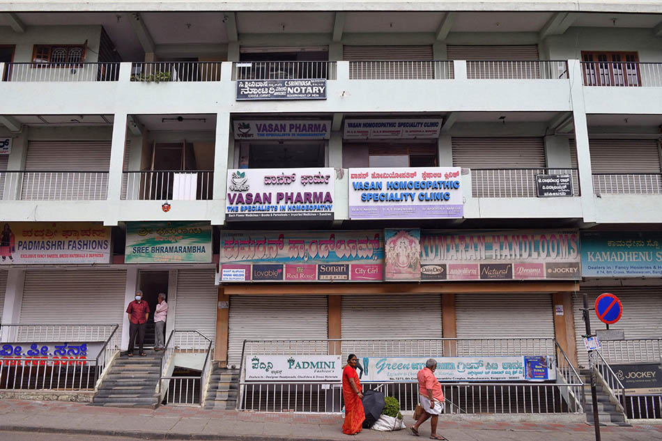 Lockdown Akhir Pekan di New Delhi