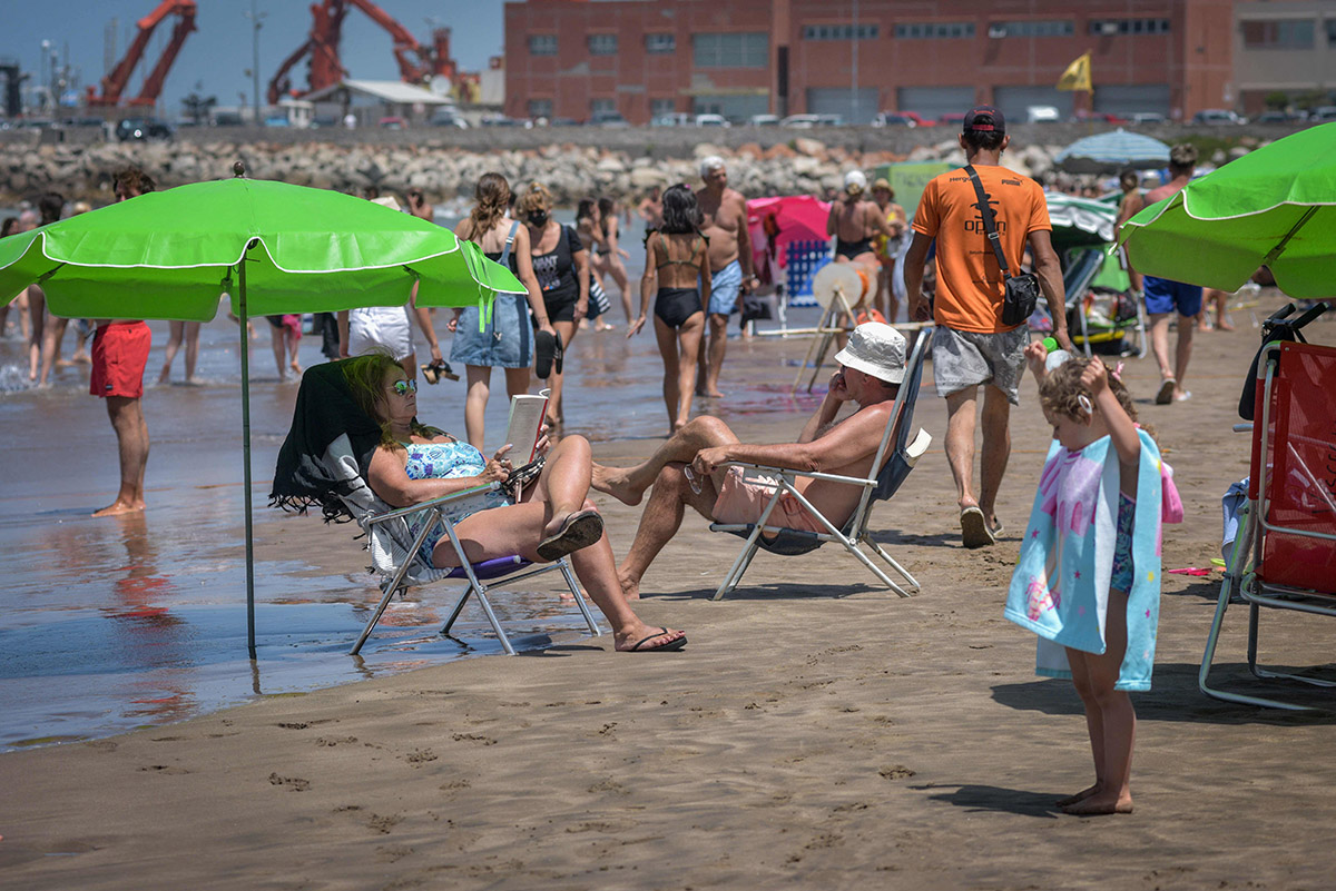 Lonjakan Kasus Covid-19 di Tengah Liburan Musim Panas Argentina