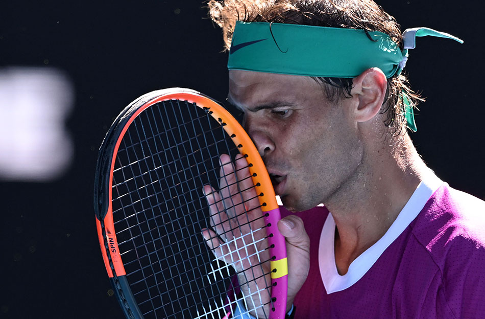 Nadal ke Semifinal Usai Main 4 Jam