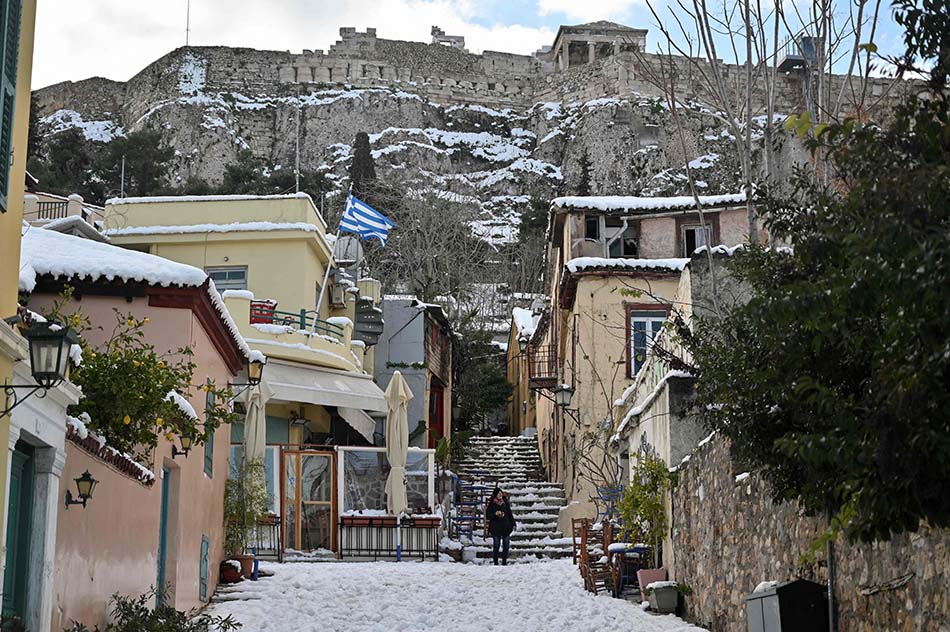 Badai Salju Lumpuhkan Transportasi di Yunani