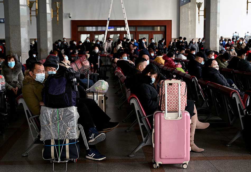 Jelang Imlek, Stasiun Kereta di Tiongkok Dipenuhi Pemudik