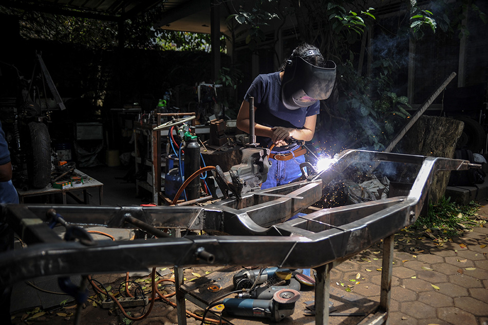  Mobil Hot Rod Karya Mahasiswi ITB