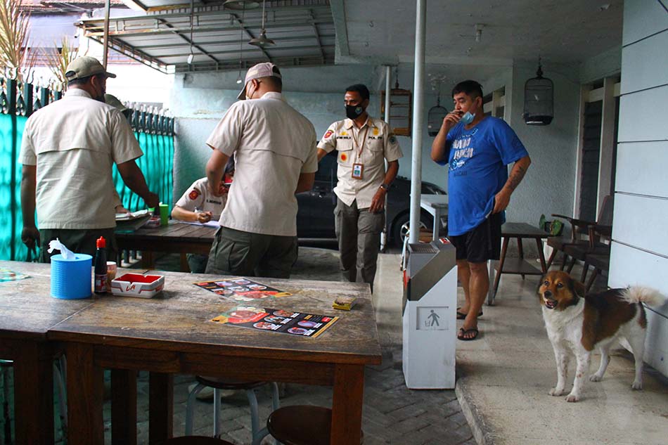 Razia Restoran Penjual Daging Anjing