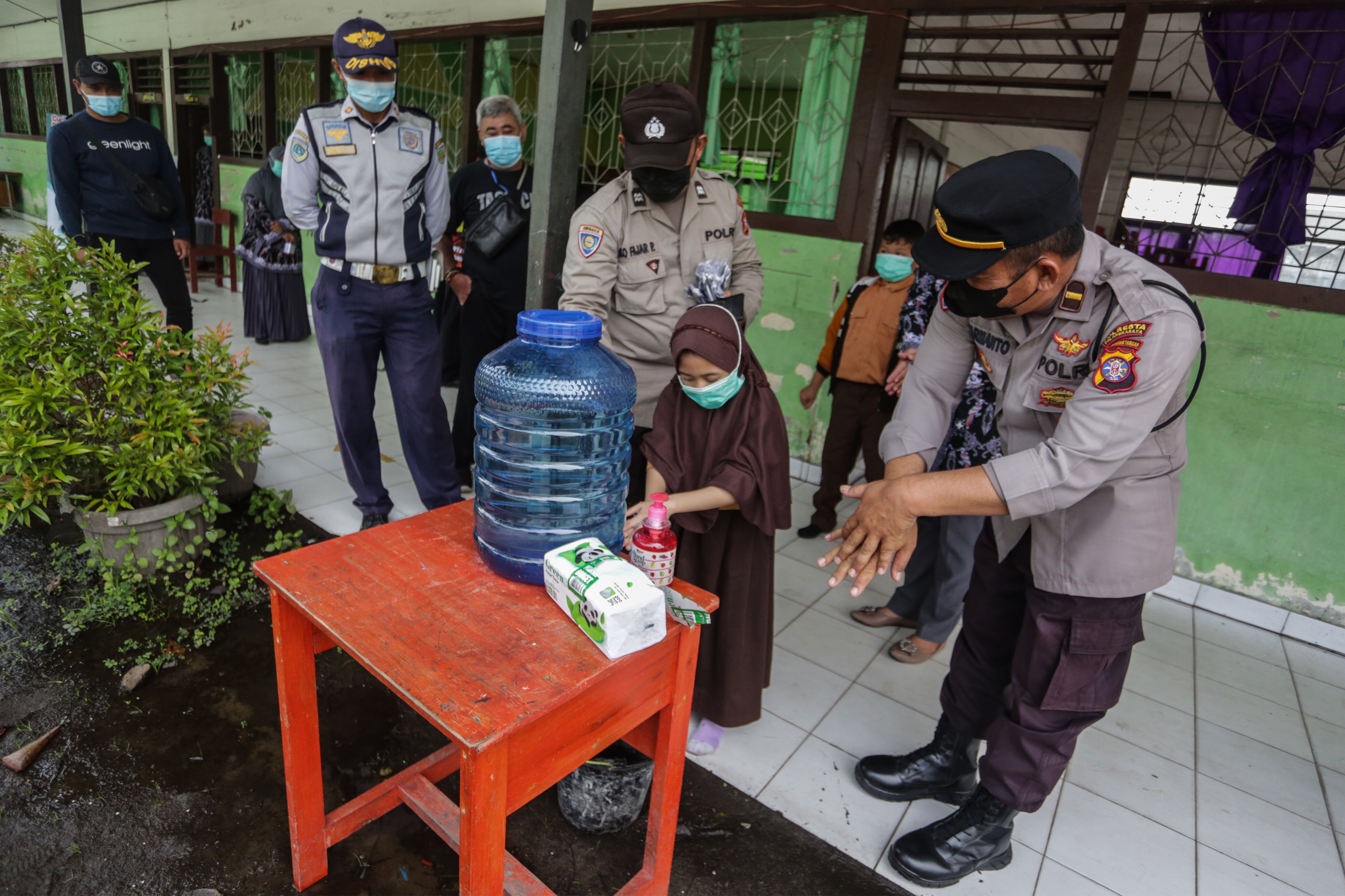 Pengawasan Prokes PTM Terbatas di Palangkaraya