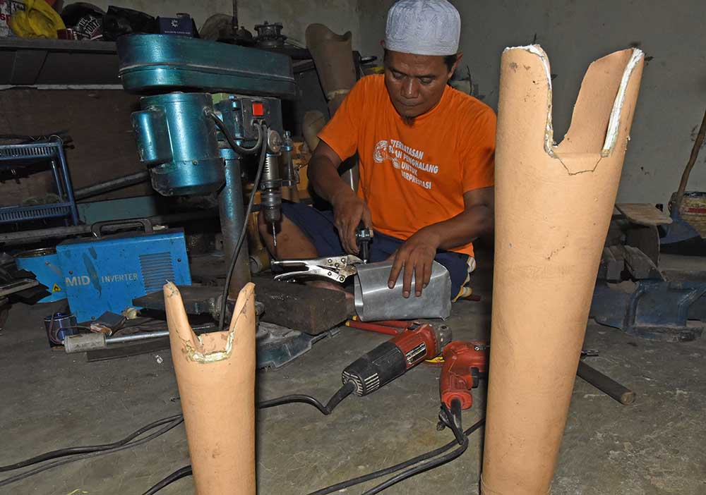 Difabel Pembuat Kaki Palsu