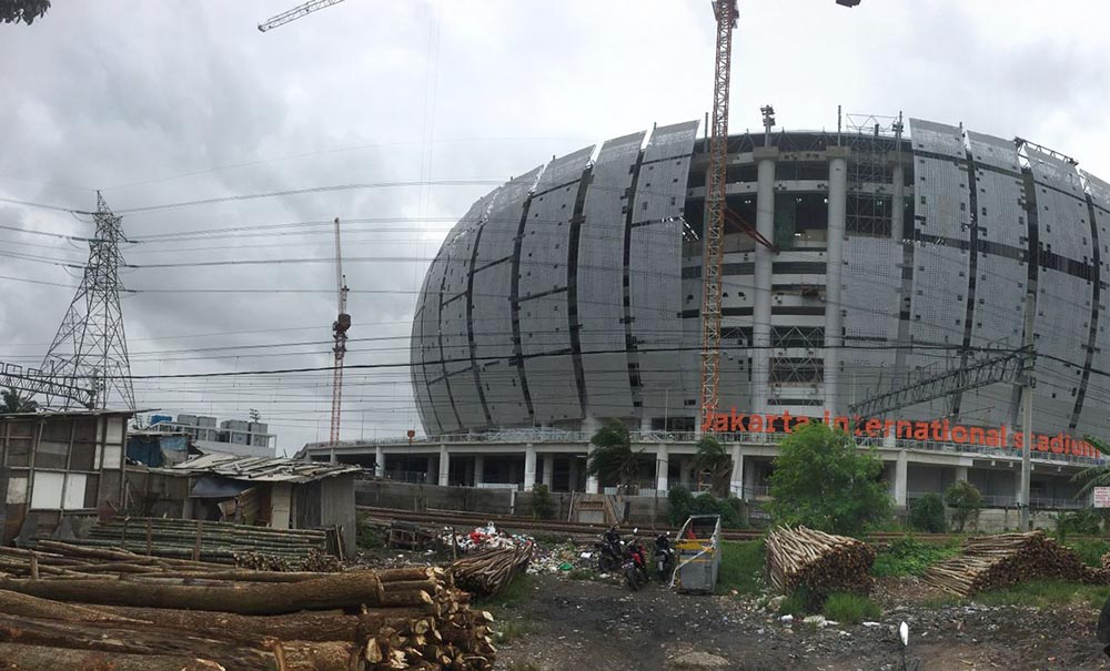 Kekumuhan di Sekitar Jakarta International Stadium (JIS)