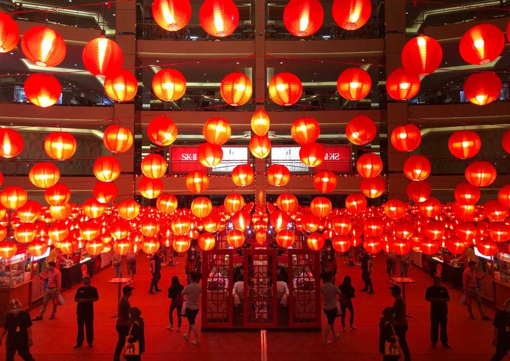 Semarak Dekorasi Imlek di Pusat Perbelanjaan