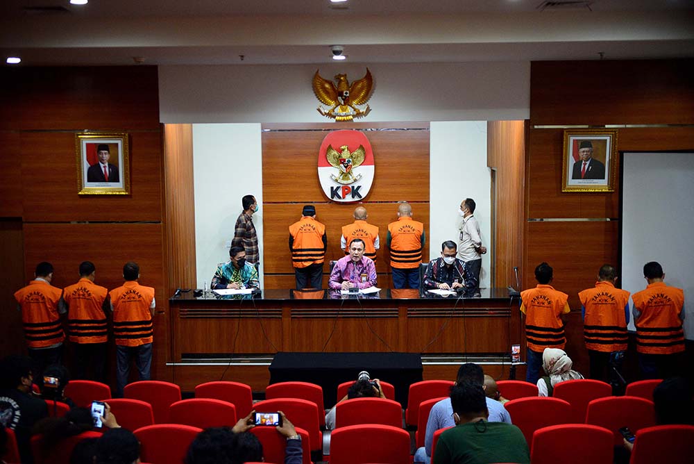 Rahmat Effendi Beserta Delapan Orang Tersangka Resmi Ditahan