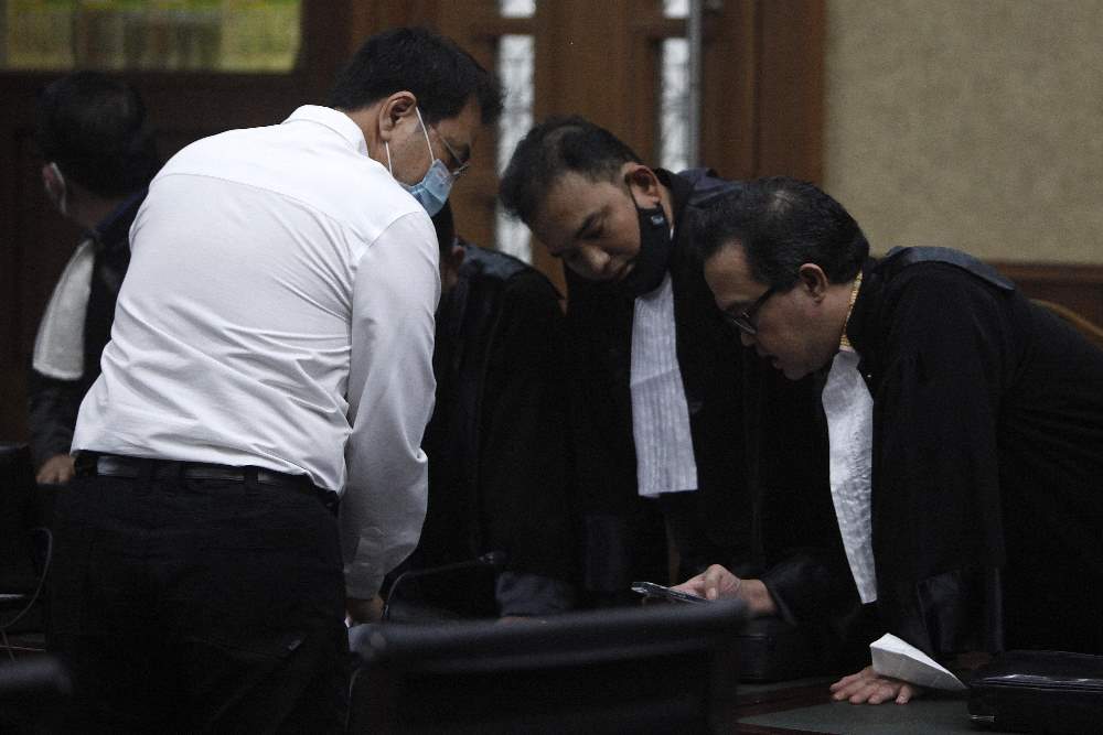 Azis Syamsuddin Dituntut Empat Tahun Dua Bulan Penjara