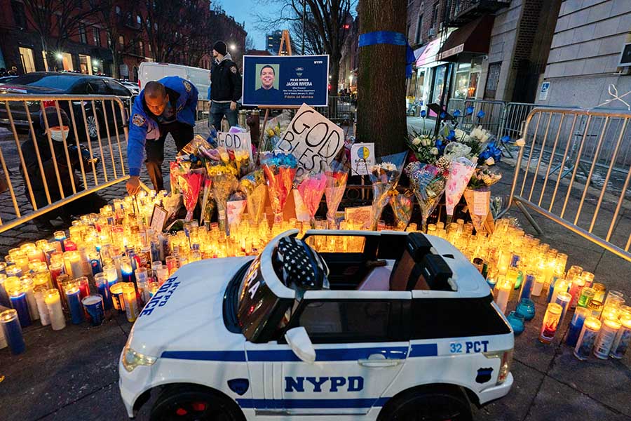 Doa untuk Jason Rivera yang Tewas Ditembak saat Merespons Panggilan Darurat 