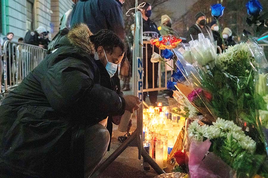 Doa untuk Jason Rivera yang Tewas Ditembak saat Merespons Panggilan Darurat 