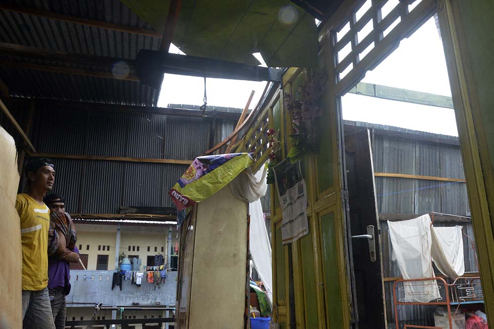 Dampak Angin Puting Beliung