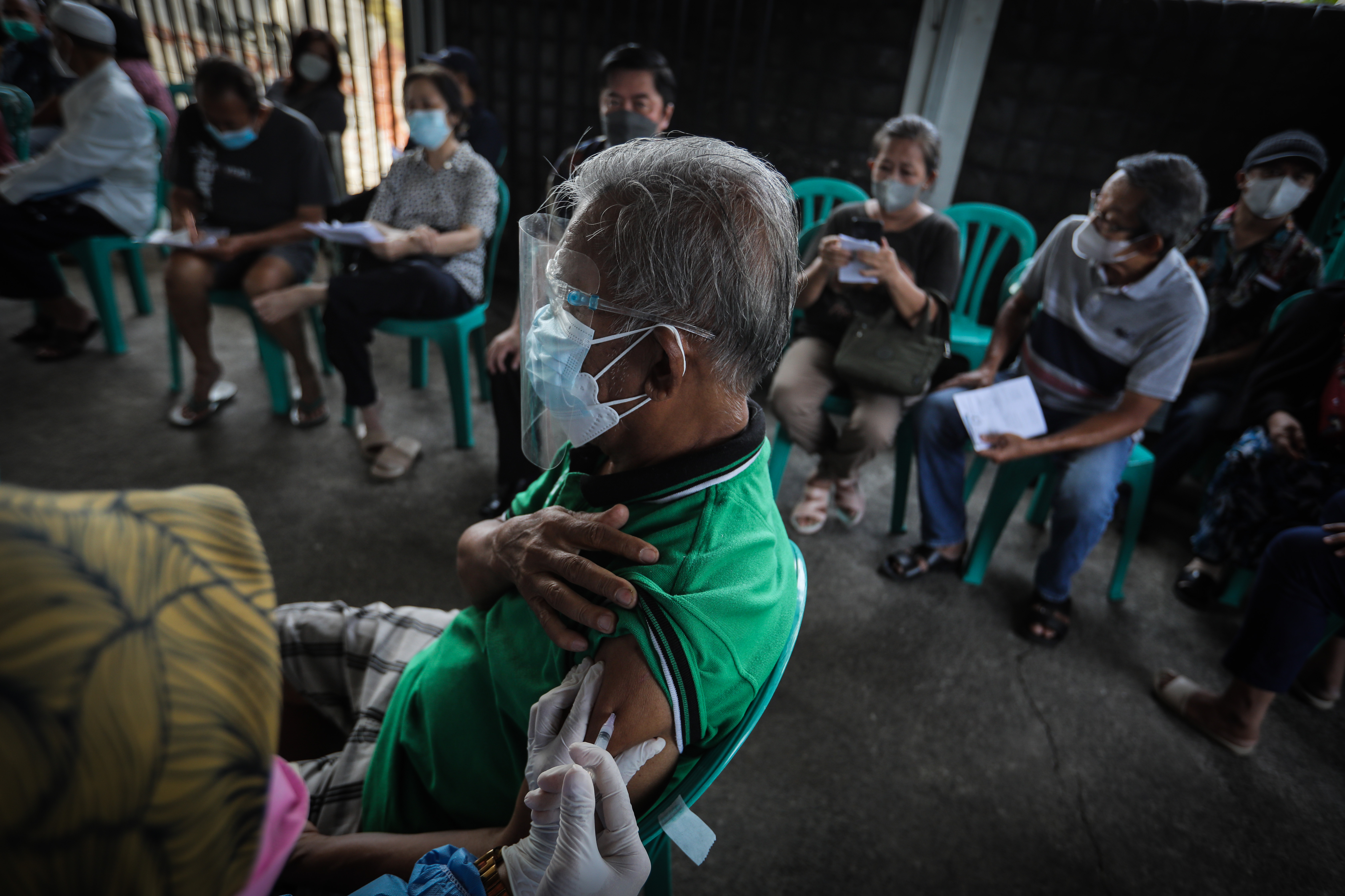 Pemberian Vaksin Covid-19 Booster